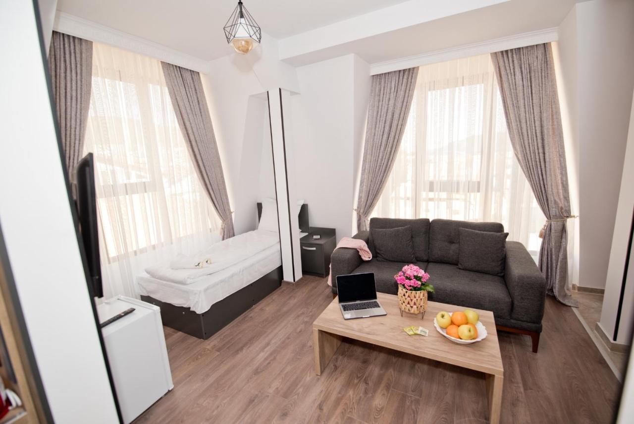 Спа Хотел Романтика Sarnitsa Ngoại thất bức ảnh