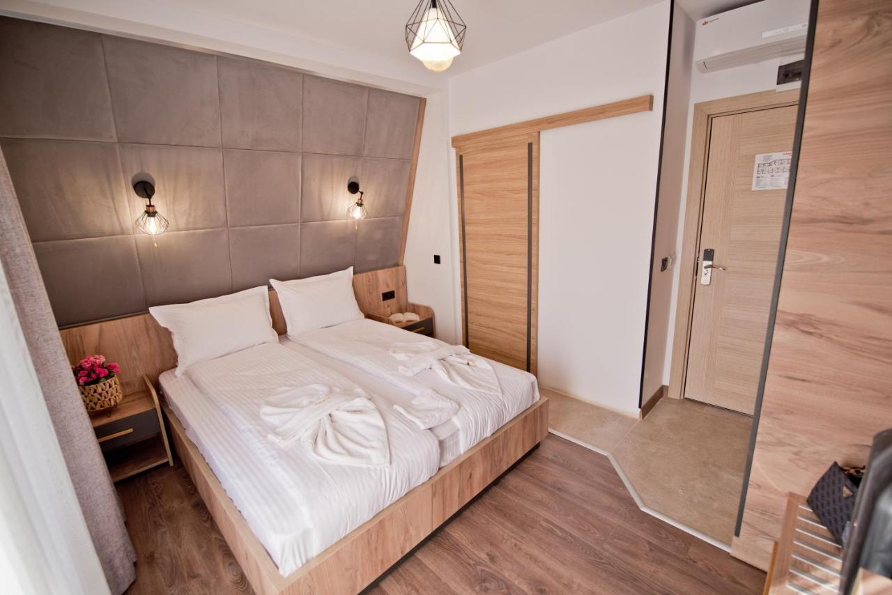 Спа Хотел Романтика Sarnitsa Ngoại thất bức ảnh