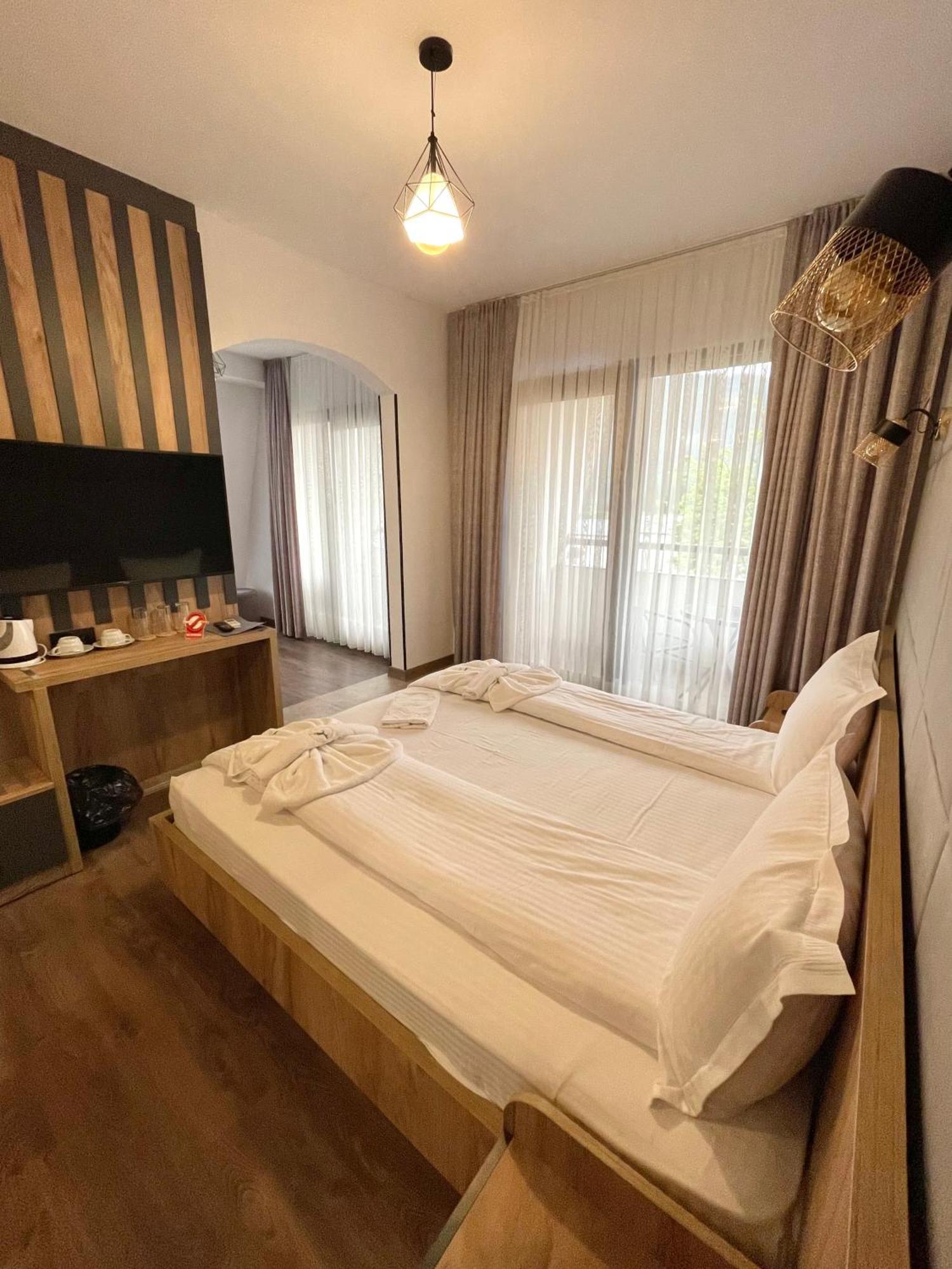 Спа Хотел Романтика Sarnitsa Ngoại thất bức ảnh